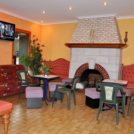 Hotel Du Commerce Et De Navarre Lourdes Eksteriør billede